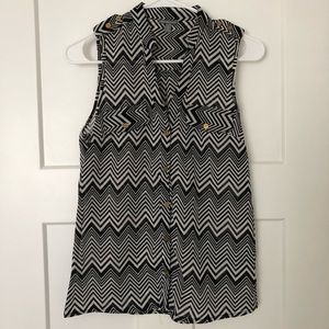 Charlotte Russe Sleeveless Black&White Top- Small